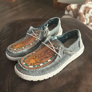 Custom tooled leather hey dudes